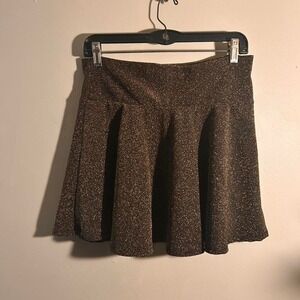 altar'd state Metallic Black and Gold Metallic Pleated Mini Skirt/Size Large